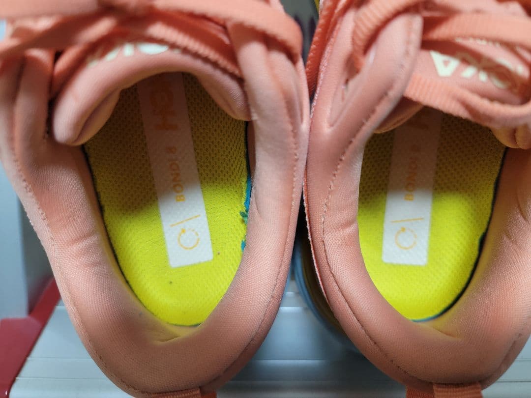 HOKA ONEONE ボンダイ8 ランニングシューズ