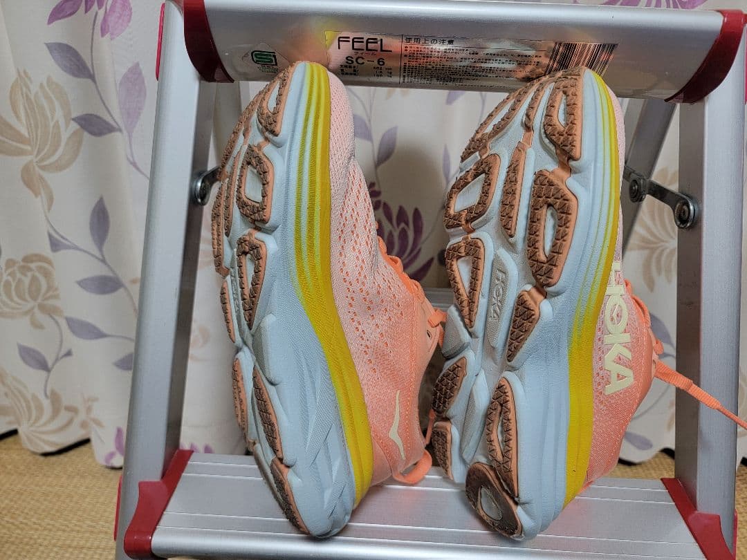 HOKA ONEONE ボンダイ8 ランニングシューズ