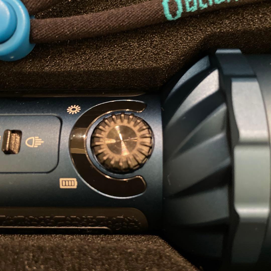 オーライト Olight Marauder Mini ブルー ハードケース付き