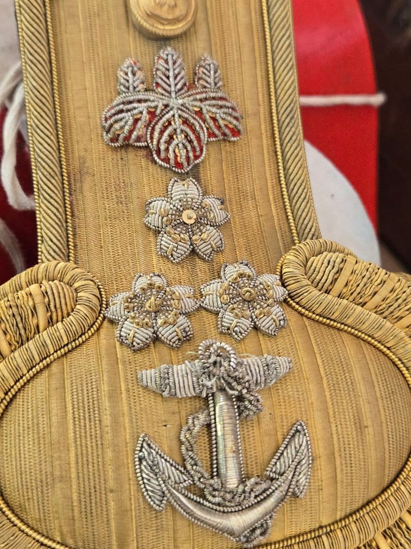 コレクター放出　日本海軍将官正帽&肩章No .2