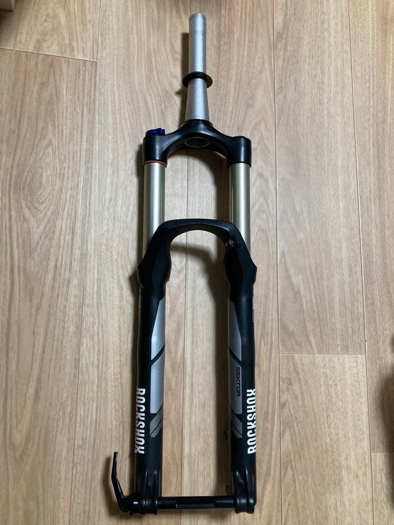 パーツ ROCKSHOX SEKTOR 27.5 150mm 15x100Axle