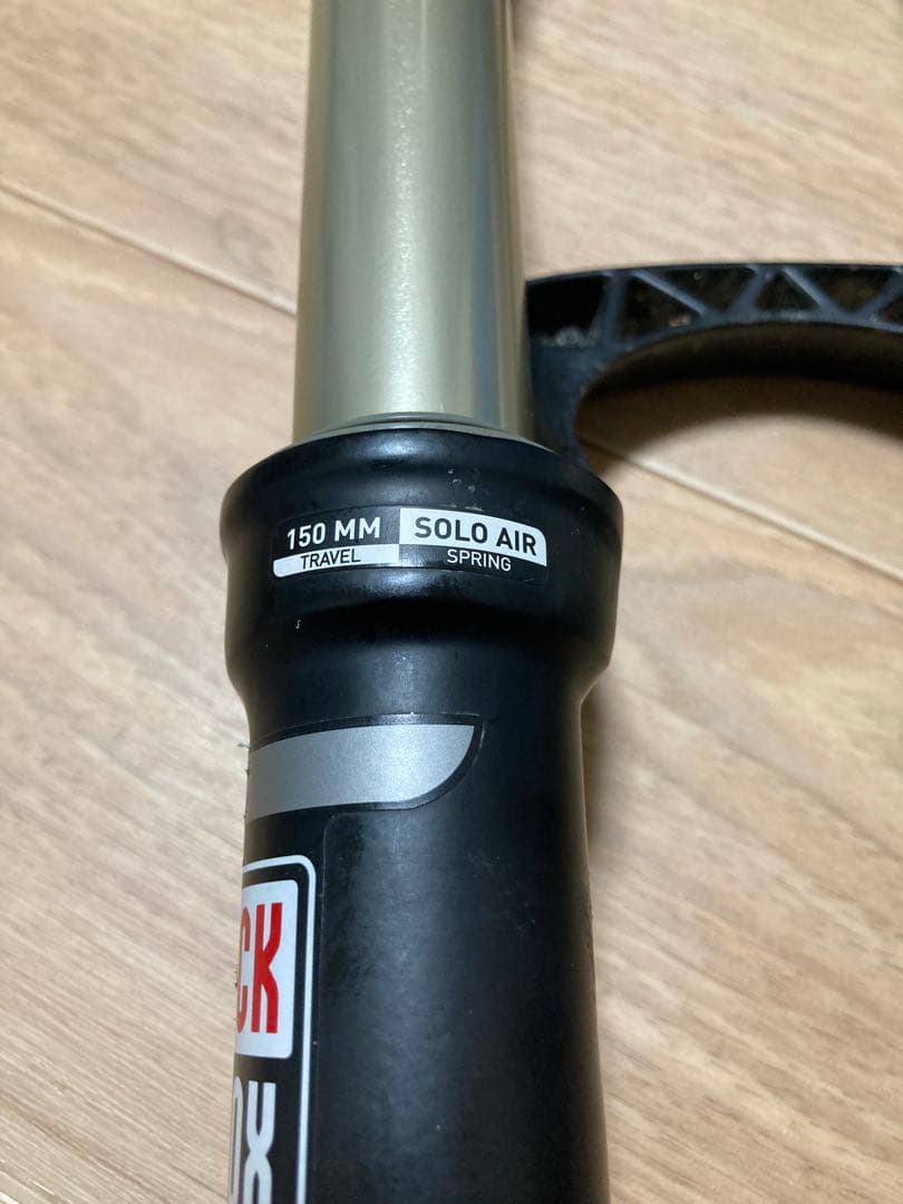 パーツ ROCKSHOX SEKTOR 27.5 150mm 15x100Axle