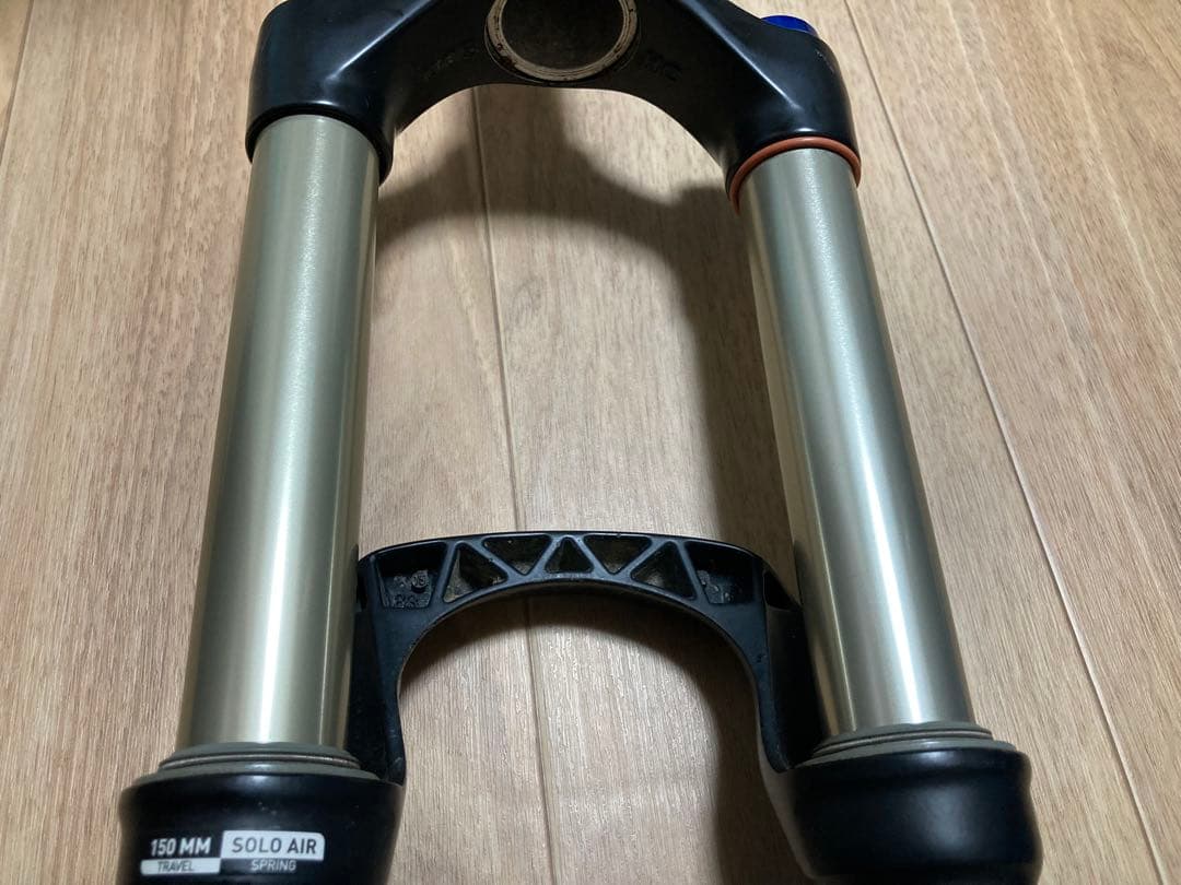 パーツ ROCKSHOX SEKTOR 27.5 150mm 15x100Axle