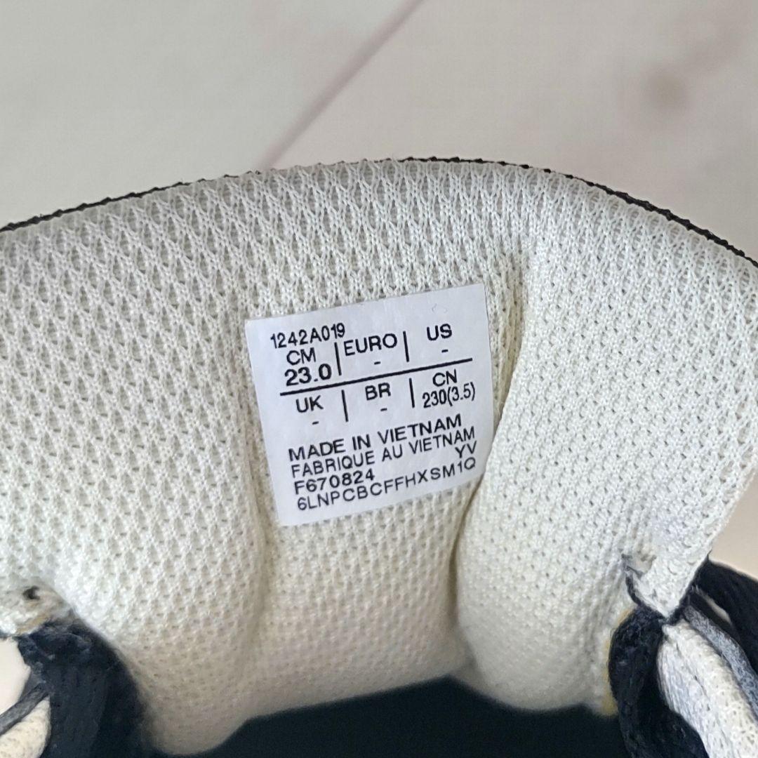 ★美品★ニーズアップ　アシックス　KNEESUP　ASICS