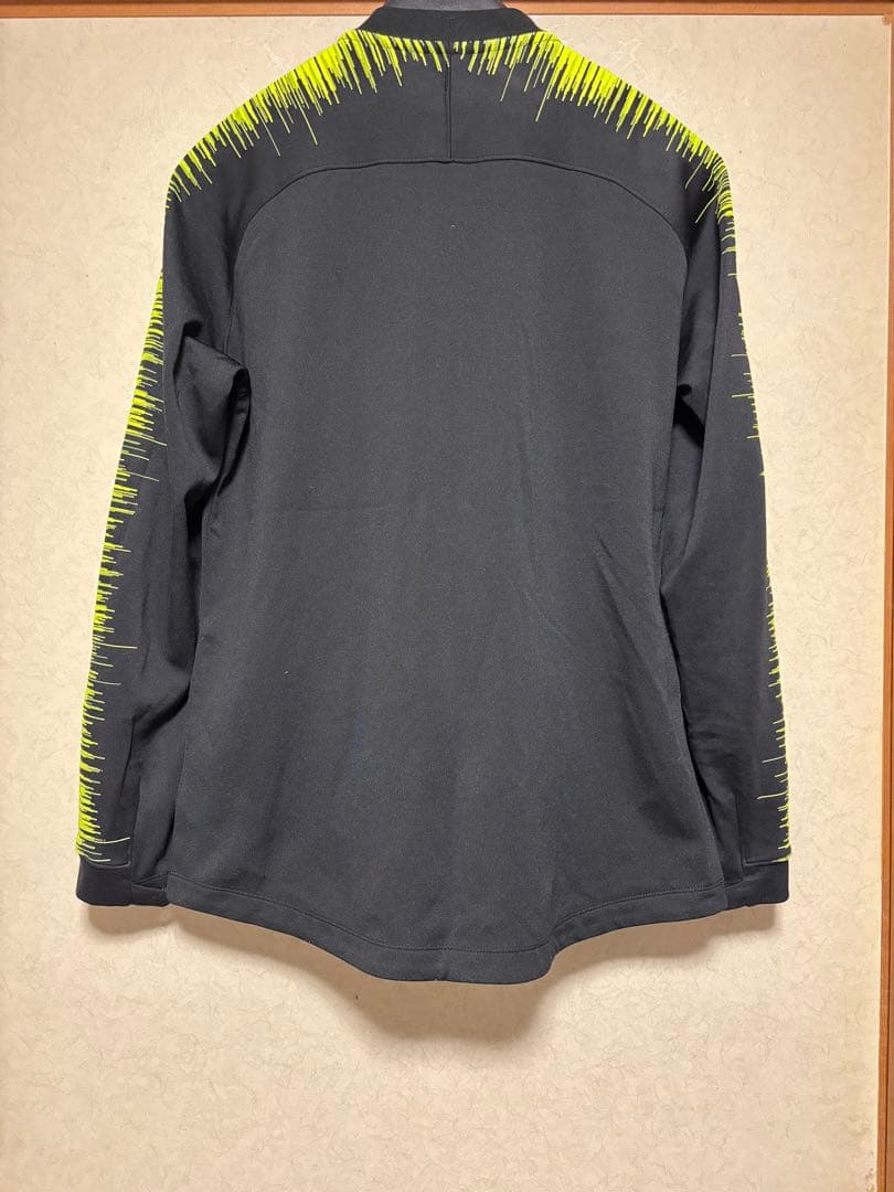 浦和レッズ Nike ジャケット ブラック/イエロー