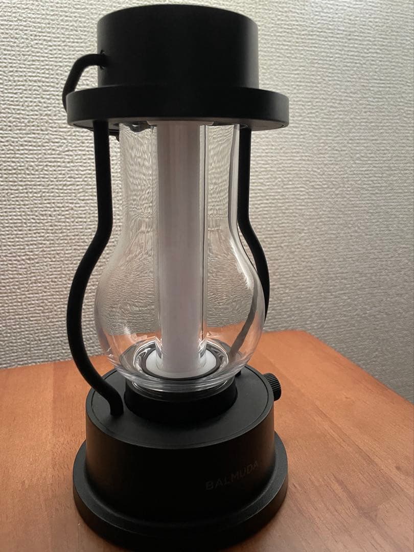 美品　バルミューダランタン
