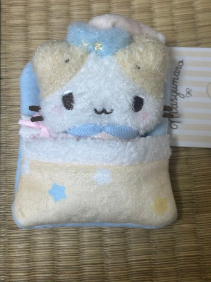 サンリオ マシュマロみたいなふわふわにゃんこ マスコットホルダー