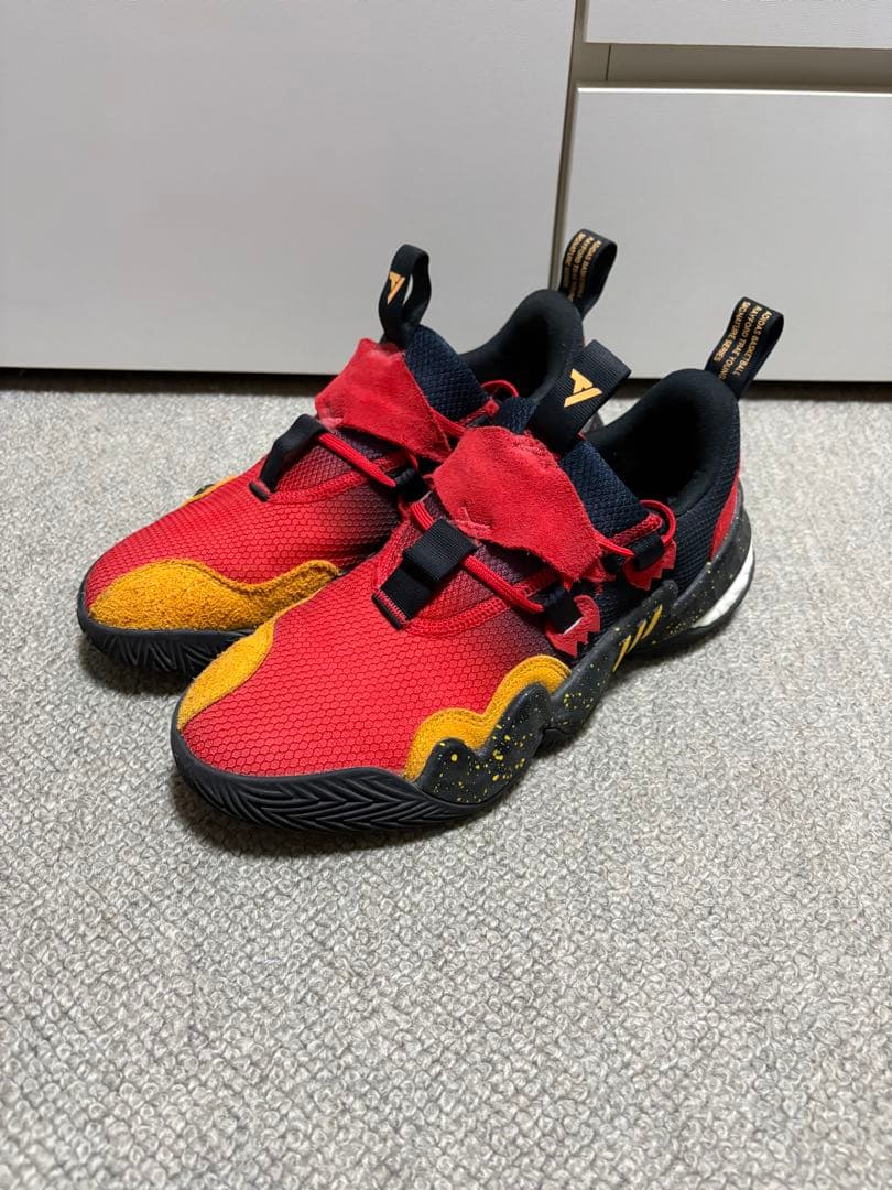【美品】adidas トレイヤング1