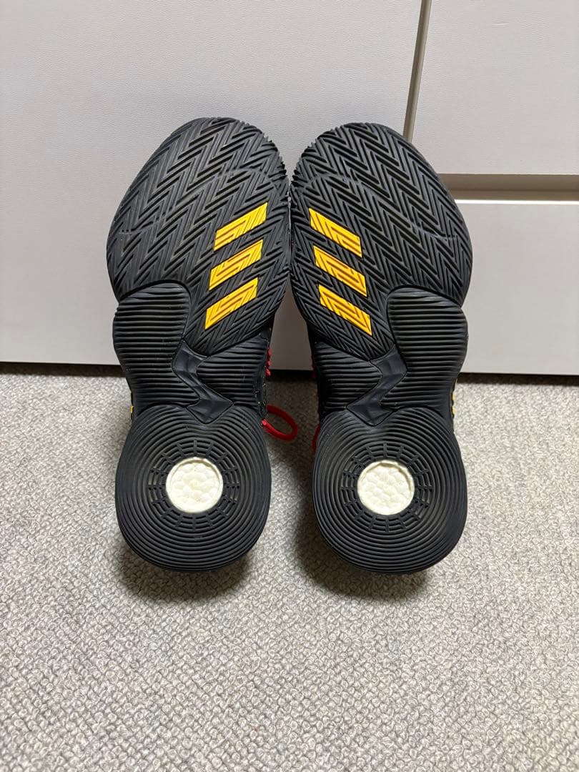 【美品】adidas トレイヤング1
