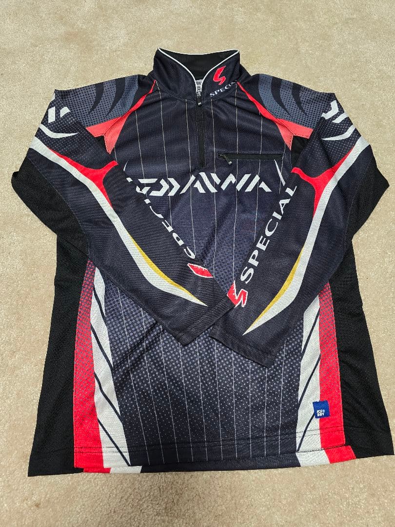 DAIWA SPECIAL 7003ロングスリープシャツ、バイザー付き