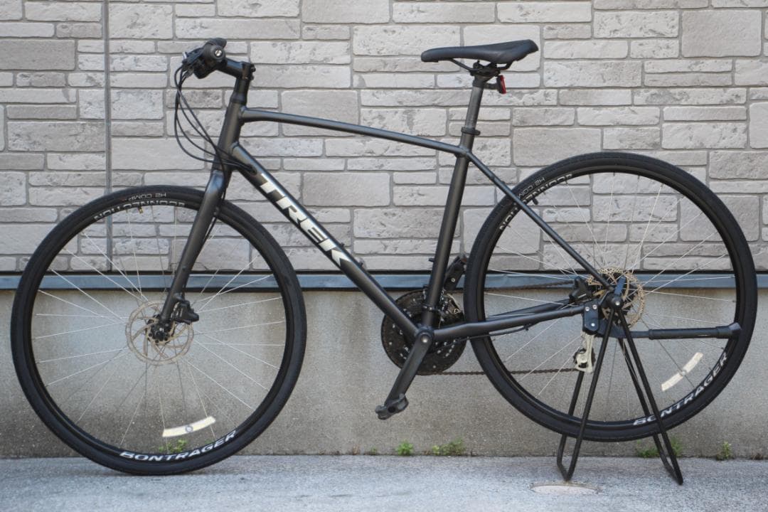 引き取り限定♪TREK♪FX2♪油圧式ディスクブレーキ♪軽量クロスバイク♪