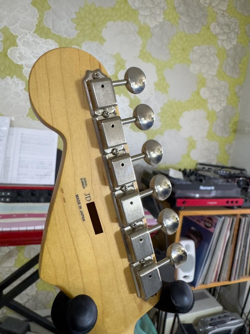希少カラーFender MIJ Hybrid 60s Strat/ USA PU