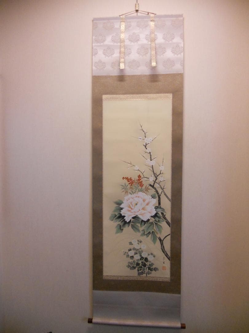 掛け軸 千里 作 『 四季花 』 絹本 希少 軸装 茶道具 掛軸 美品 です。