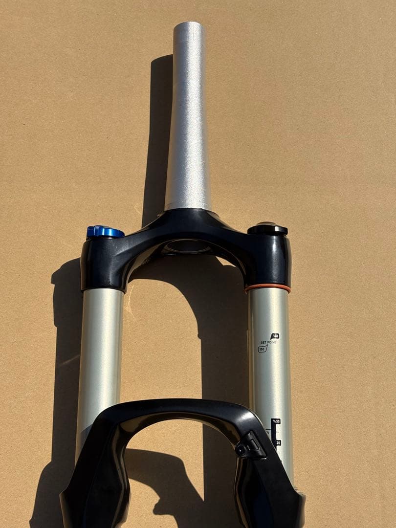 ROCKSHOX Sektor サスペンションフォーク 26