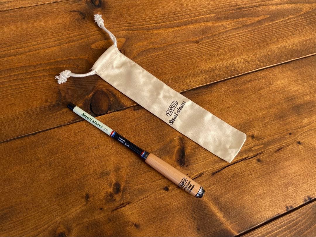 小物釣り竿　タナゴ竿　150cm ウッドグリップ　振り出し竿　ブラック×ホワイト