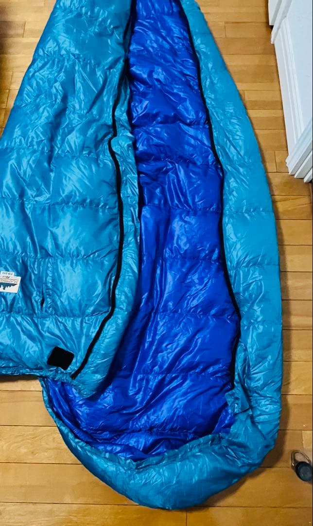 IBS石井スポーツ　ダウン寝袋　ダウンシュラフ　きれいです