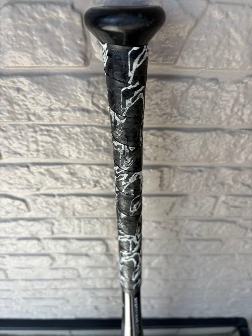 軟式バット 黒/白 ハイパーマッチョ　84cm