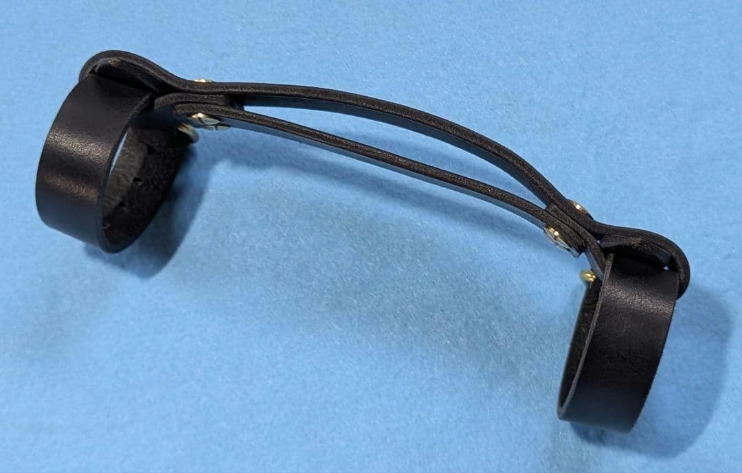 ブロンプトンに最適 ハンドメイド 本革製フレームホルダー ブラックカラー