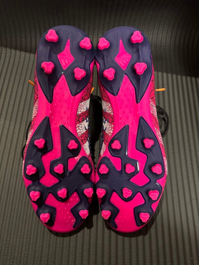 adidas プレデター サッカースパイク