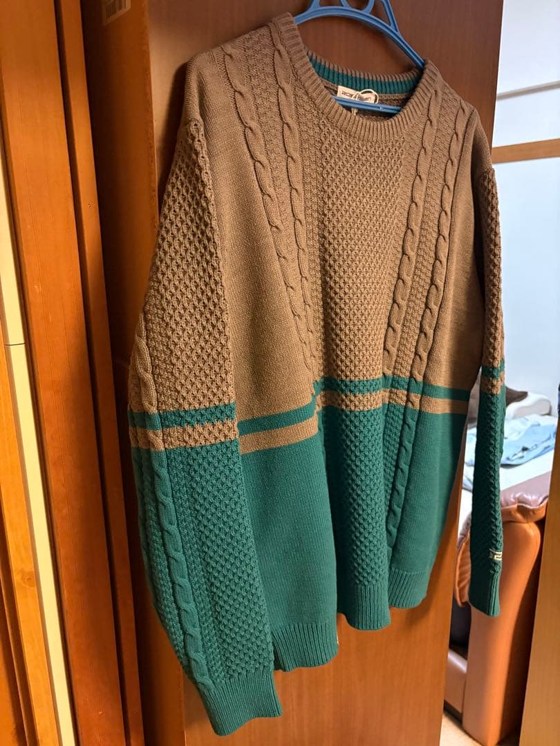 【新品・1万円引き】ROSSEN ケーブルニットセーター　定価18,700円