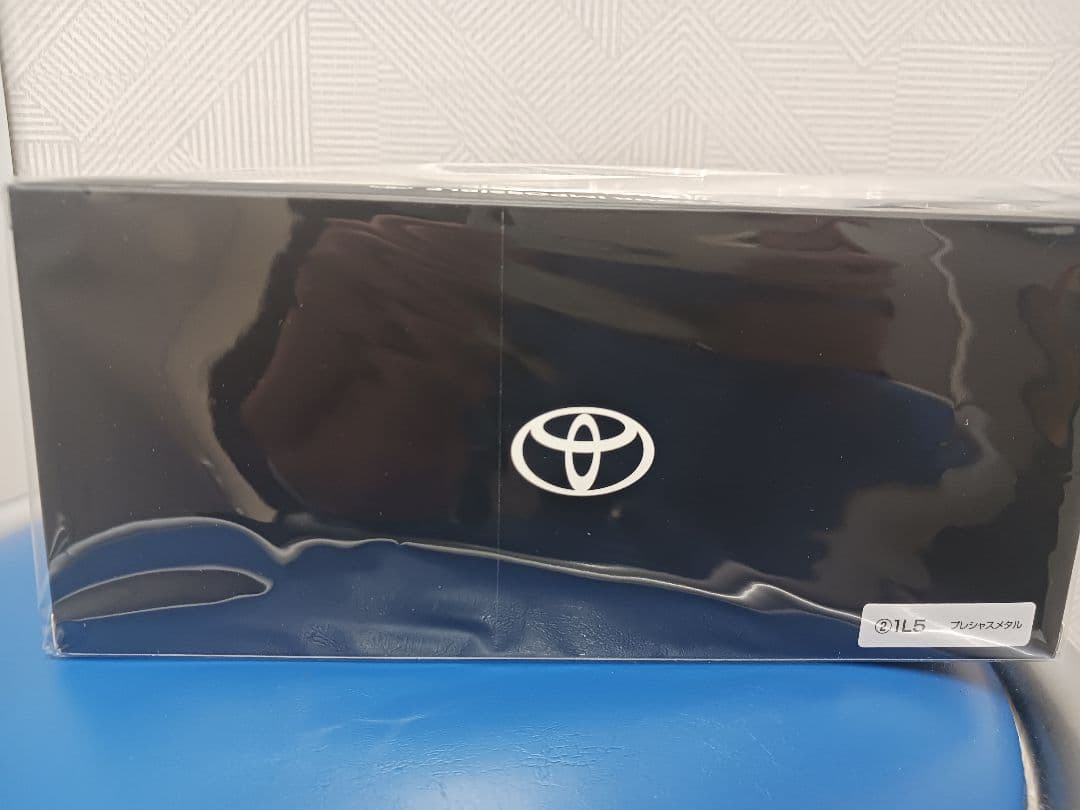 最終値下げ！トヨタ bZ4X 非売品ミニカー プレシャスメタル