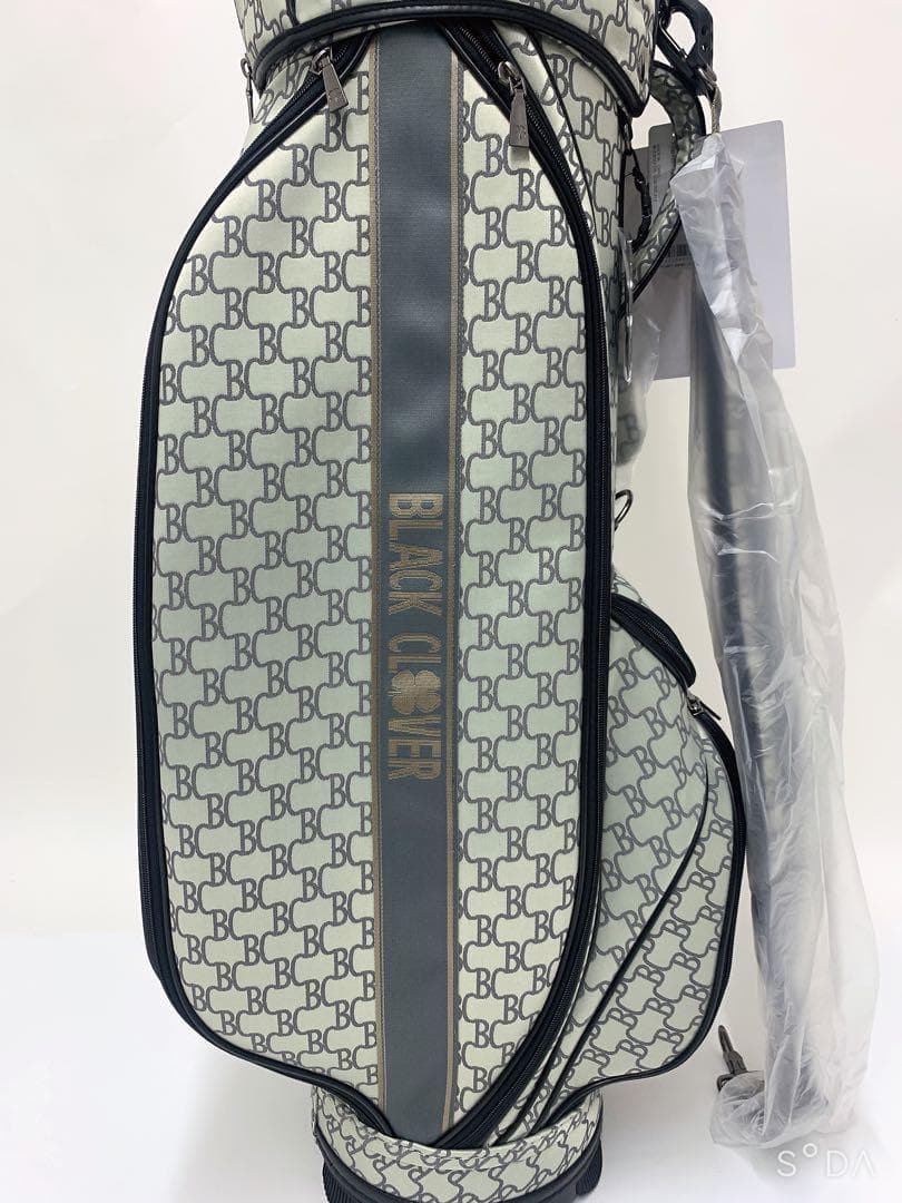 新品 ブラッククローバー キャディバッグ ヘッドカバー付き ベージュ