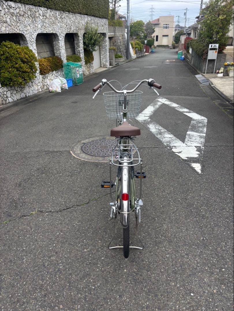 シティサイクル　26インチ　　THISIS