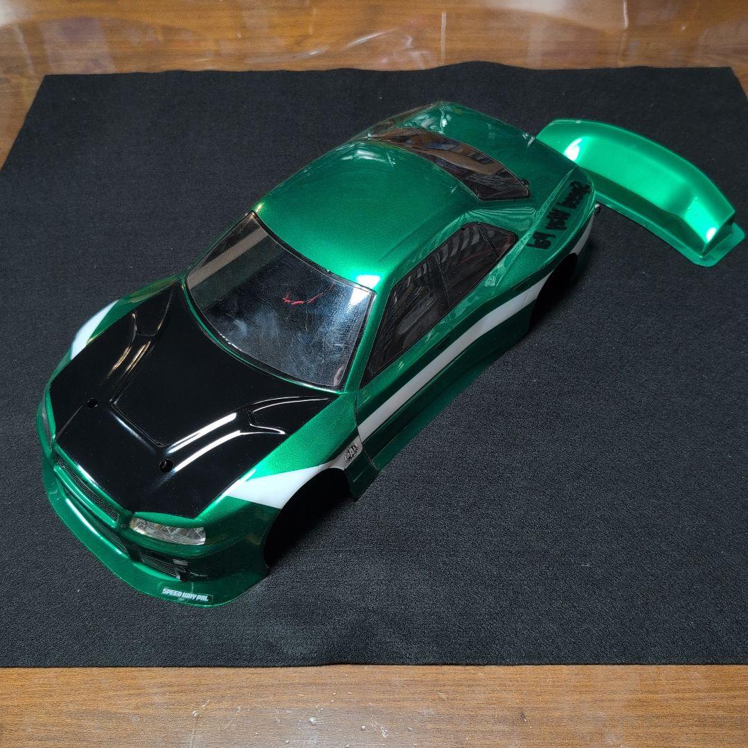 1/14 RCカー R34ボディ メタリックグリーン ライト付き