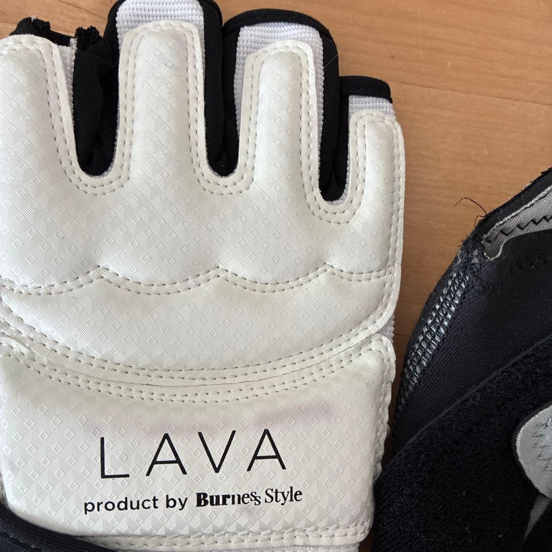 LAVA ボクシンググローブ Mサイズ　シューズ24