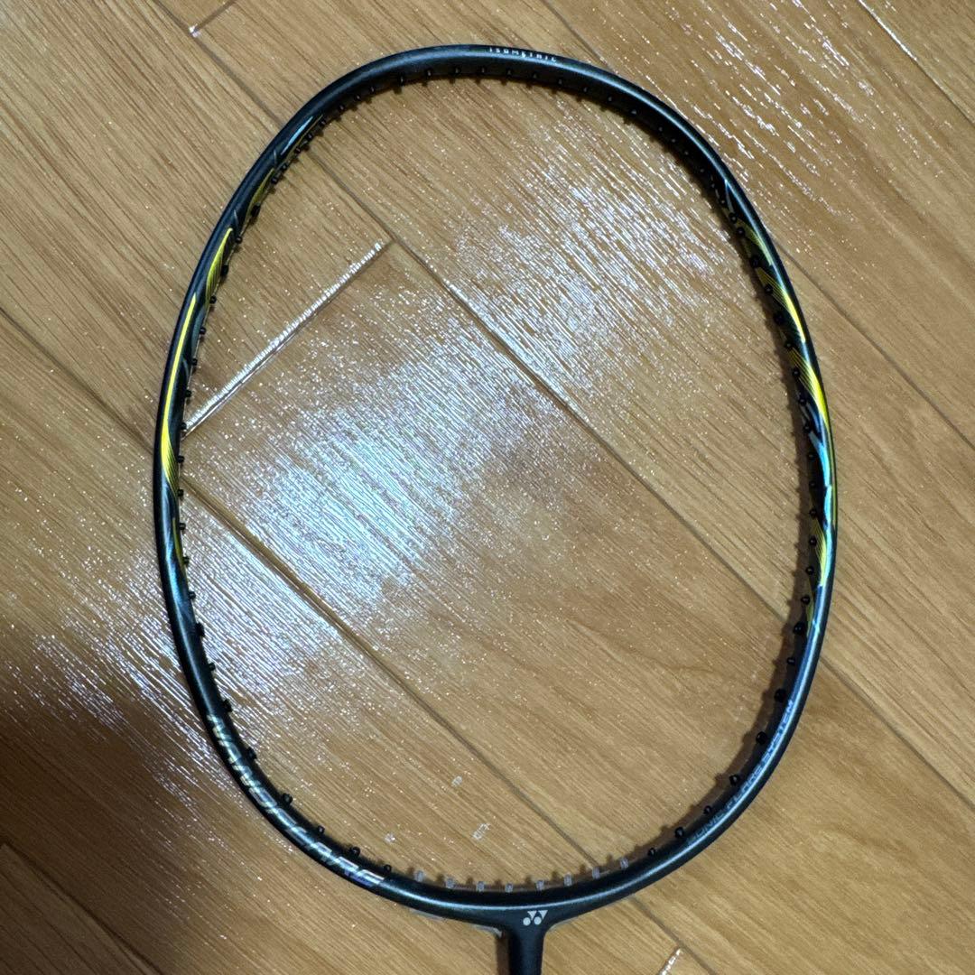 ヨネックス　NANO FLARE 800LT