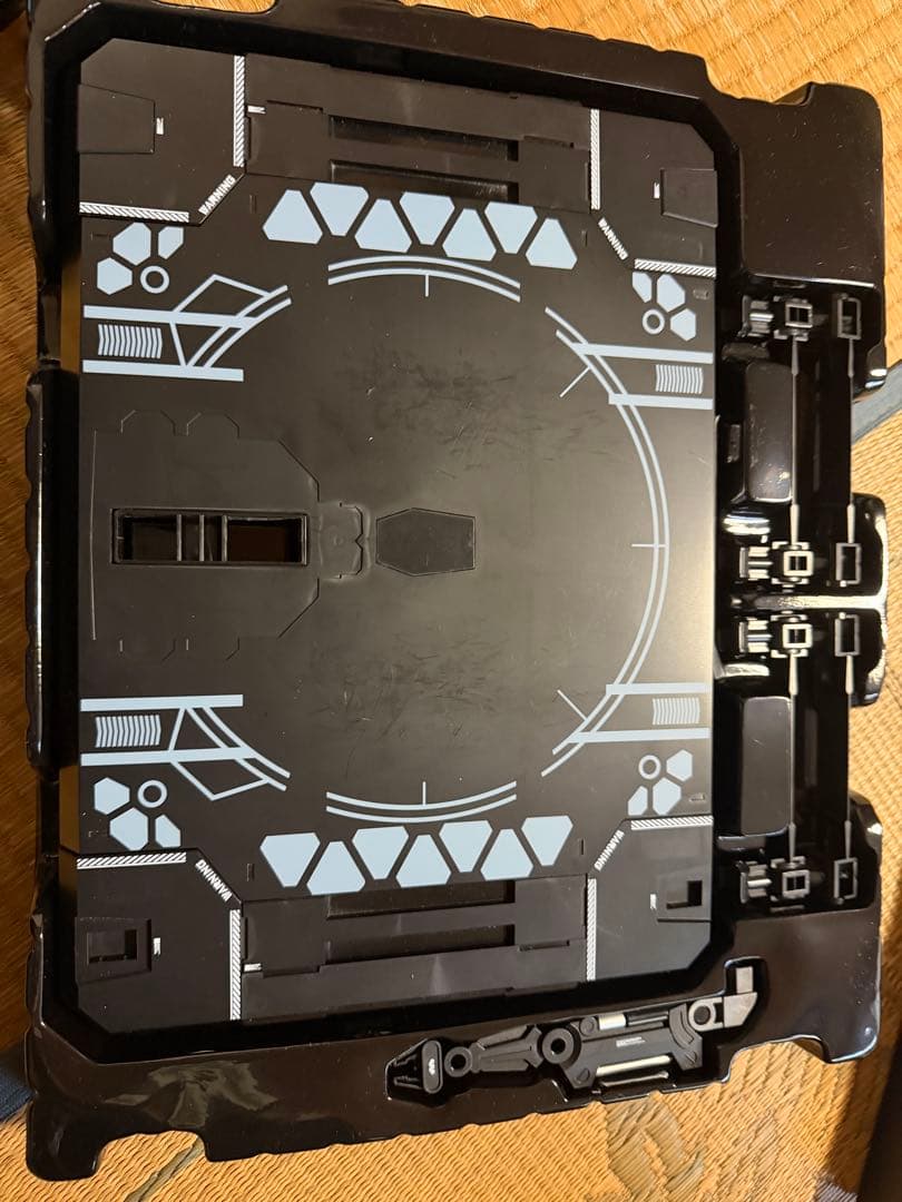 解体匠機νガンダムフィンファンネル装備