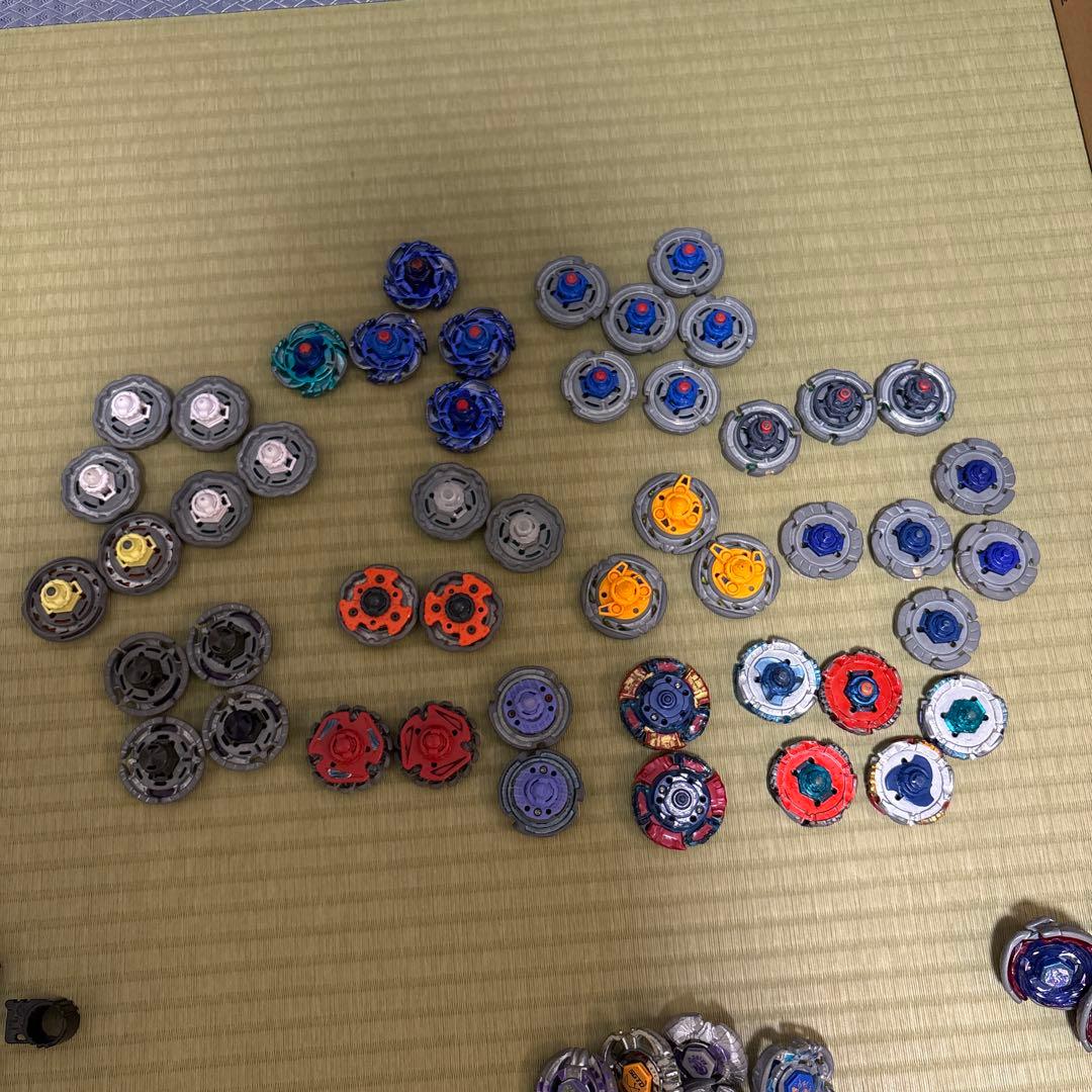 希少　大量　メタルファイトベイブレード セット 多色 カスタマイズ可能