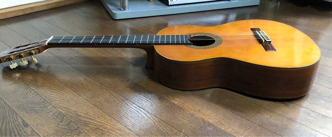 Yamaha ギター　（C-300)