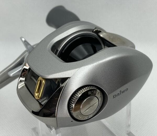極上美品 ダイワ TD-Z 103H 箱付き 右ハンドル DAIWA