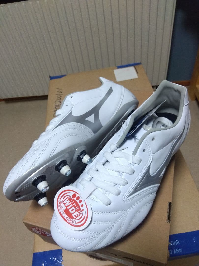 ラグビースパイク／30.0／白×シルバー／R1GA230003／新品・未使用品