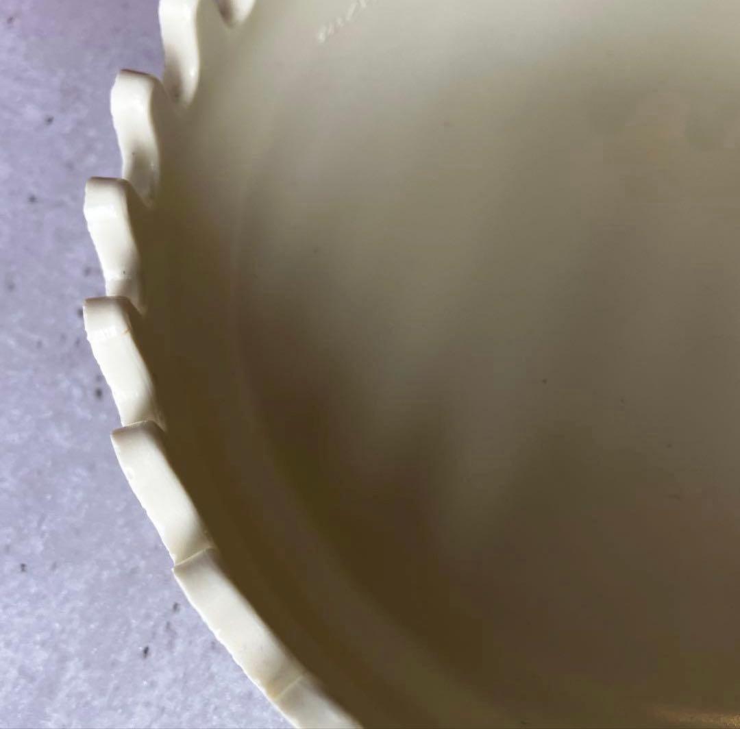MEBEL CLAMBOX メベル クラムボックス　レッド×ホワイト