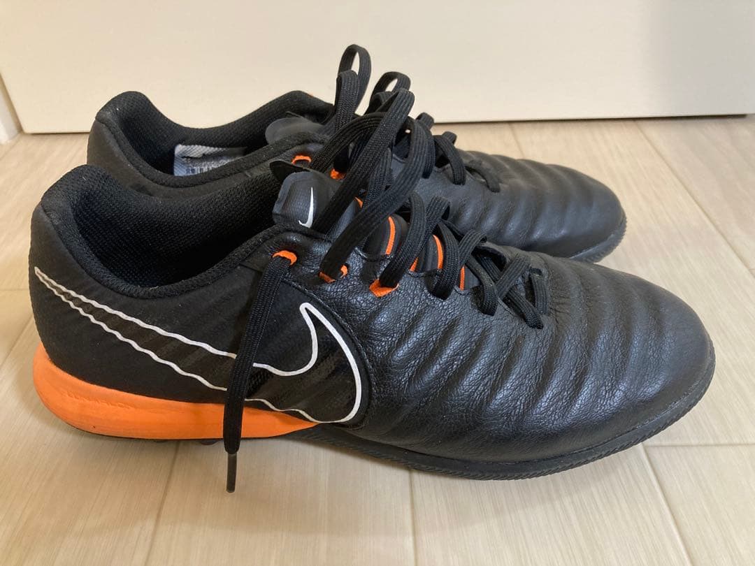 【美品】NIKE TIENPO X 25.5cm