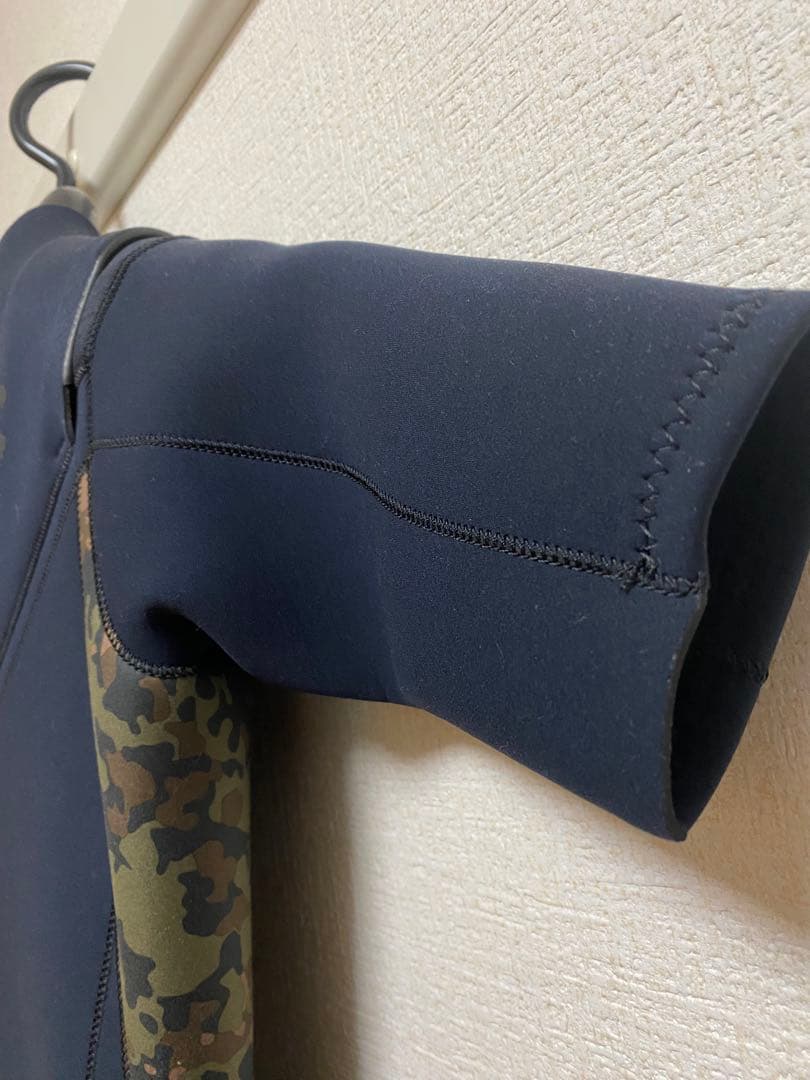 BILLABONG シーガル ウェットスーツ ブラック　迷彩 M美品