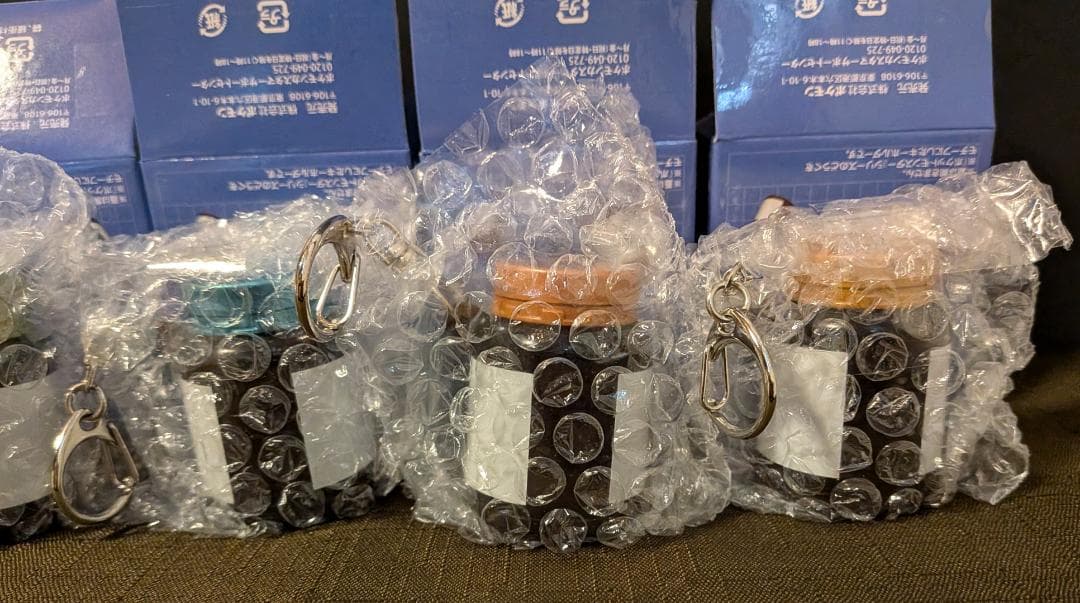☆えいようドリンクキーホルダー 全8種類 未使用 ポケモンセンター