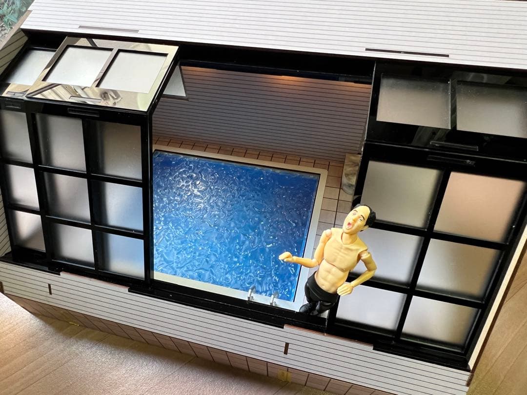 例のプール　フィギュア用ジオラマ　キット組立完成品　1/12