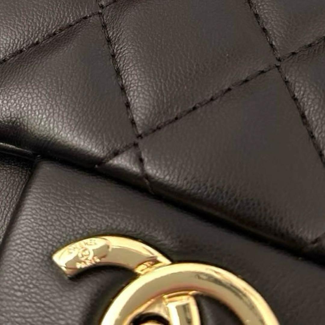 CHANEL ノベルティ　キルティング ショルダーバッグ　ゴールドチェーン