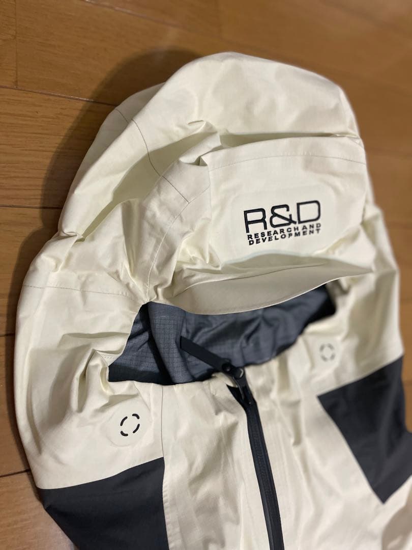 peak performance バーティカル GORE-TEX Pro W