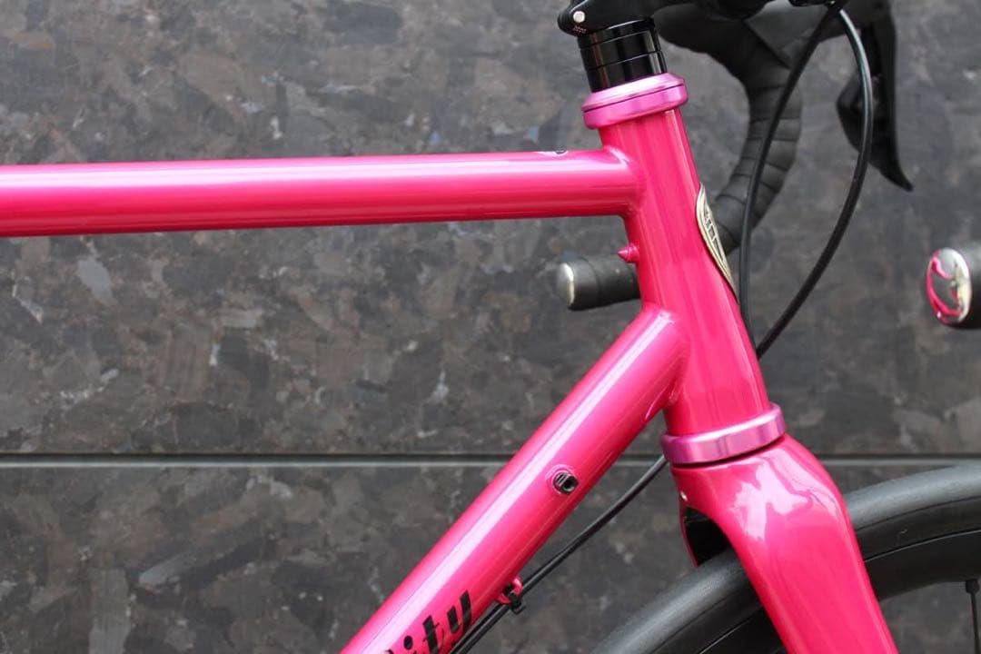 All city ZIG ZAGフレーム、PHIL WOODヘッドセット、BB
