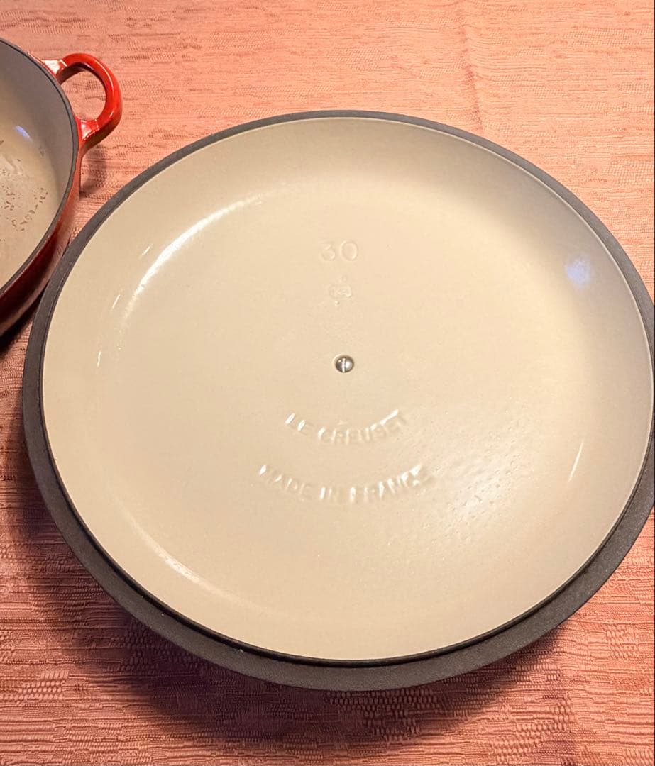 Le Creuset キャセロール　浅型両手鍋 チェリーレッド