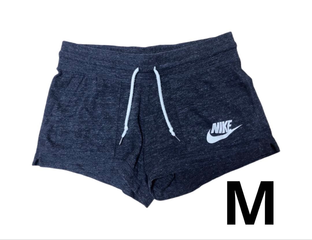 Nike フーディ＆ショートパンツセット