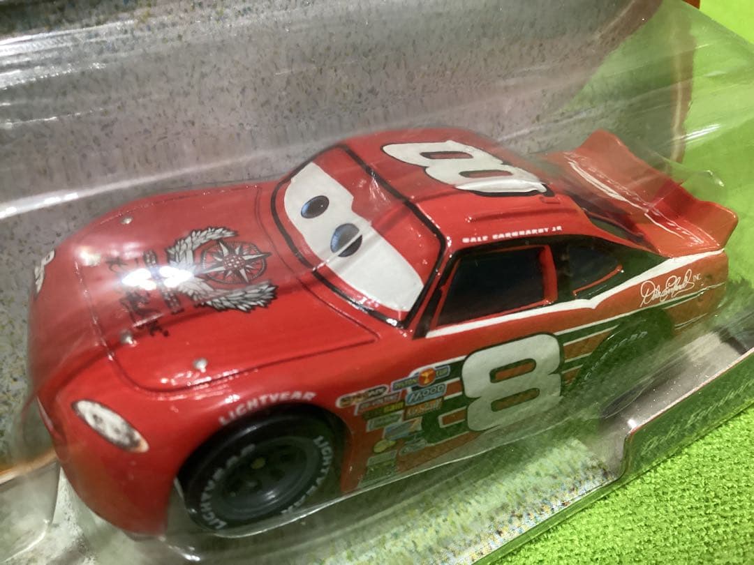 ディズニーカーズ マテル 新品 伝説レーサー ディル・アンハートJr.