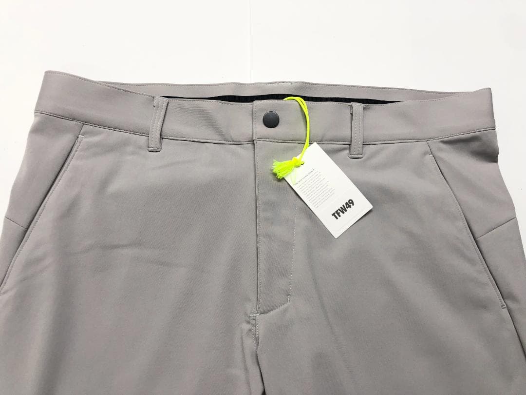 ○★新品未使用　TFW49　ハイパーストレッチスリムパンツ　L　ライトグレー