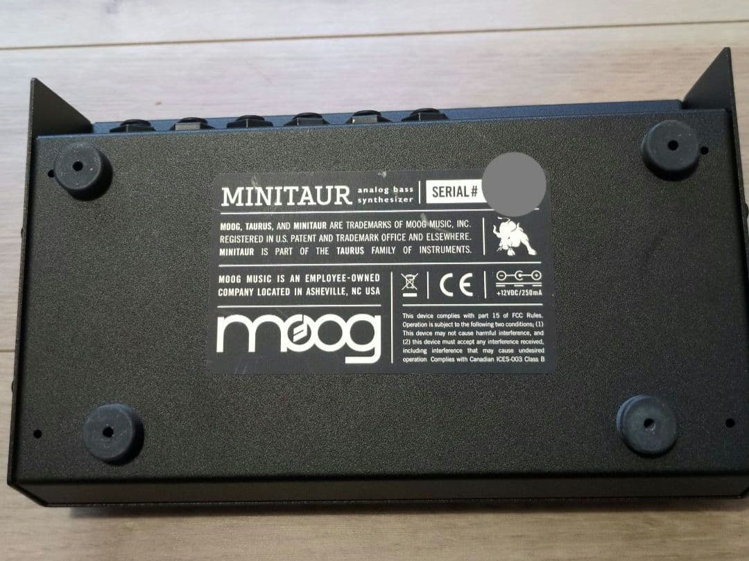 Moog MINITAUR アナログベースシンセサイザー