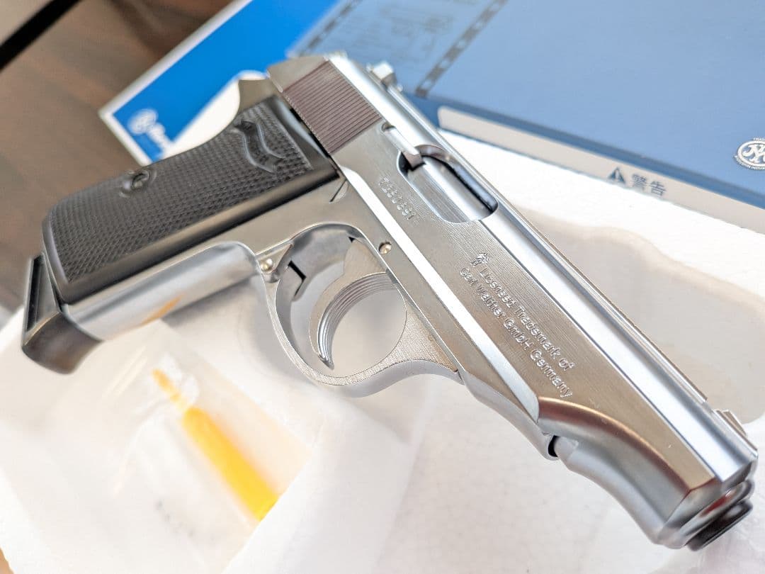 マルシン　ワルサー　PP シルバー　モデルガン　新品同様