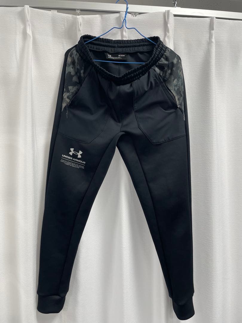 UNDER ARMOUR フルジップジャケット グレー/迷彩　セットアップ